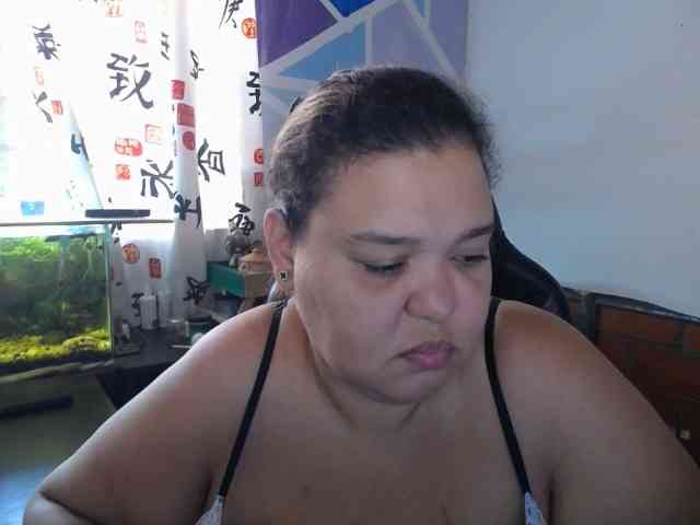 beautifulchubbyqueen webcam