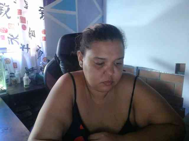 beautifulchubbyqueen webcam