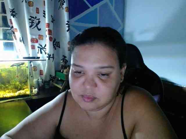 beautifulchubbyqueen webcam