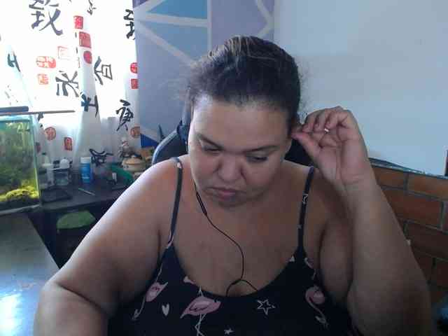 beautifulchubbyqueen webcam