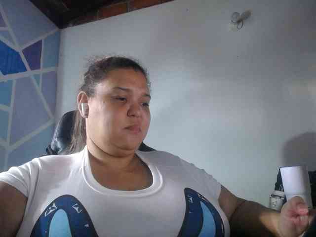 beautifulchubbyqueen webcam