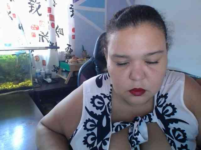 beautifulchubbyqueen webcam