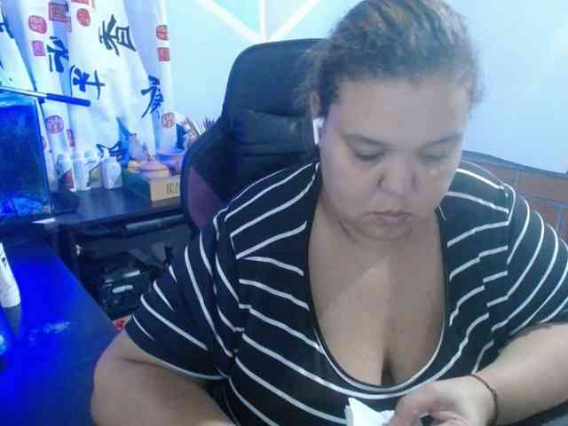 beautifulchubbyqueen webcam