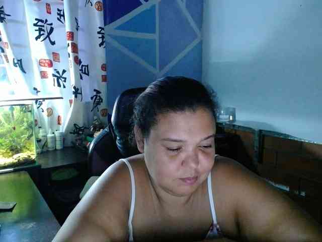 beautifulchubbyqueen webcam