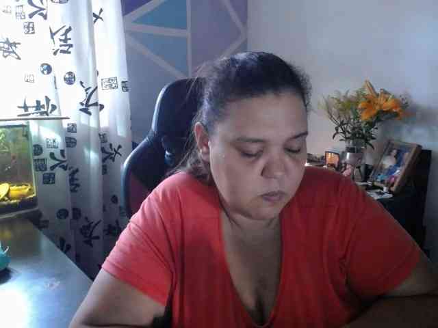 beautifulchubbyqueen webcam