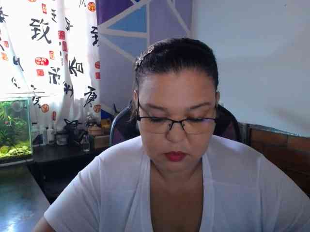 beautifulchubbyqueen webcam