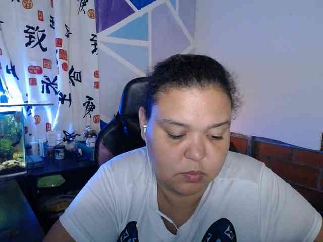 beautifulchubbyqueen webcam