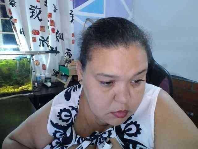 beautifulchubbyqueen webcam