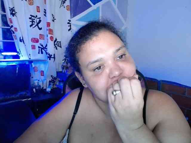 beautifulchubbyqueen webcam