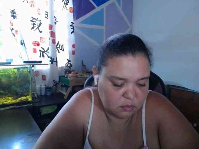 beautifulchubbyqueen webcam