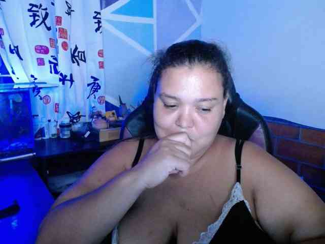 beautifulchubbyqueen webcam