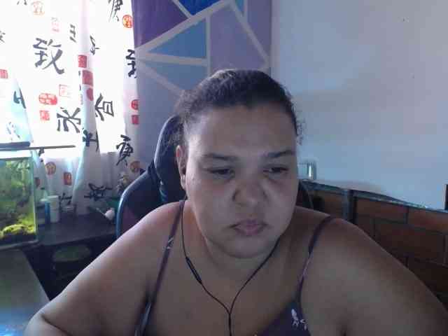beautifulchubbyqueen webcam