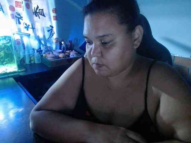 beautifulchubbyqueen webcam