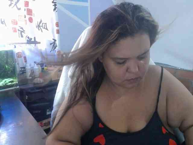 beautifulchubbyqueen webcam
