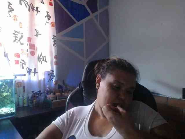 beautifulchubbyqueen webcam