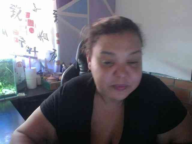 beautifulchubbyqueen webcam