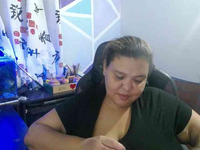 beautifulchubbyqueen webcam