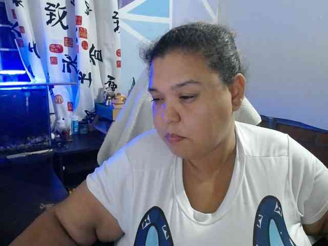 beautifulchubbyqueen webcam