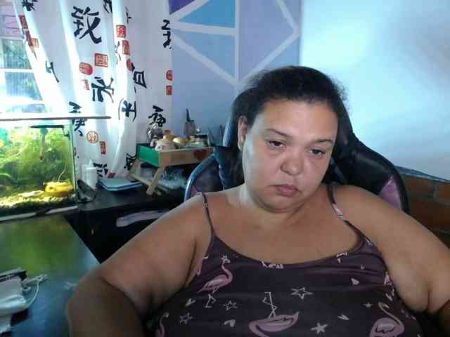 beautifulchubbyqueen webcam