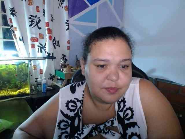 beautifulchubbyqueen webcam