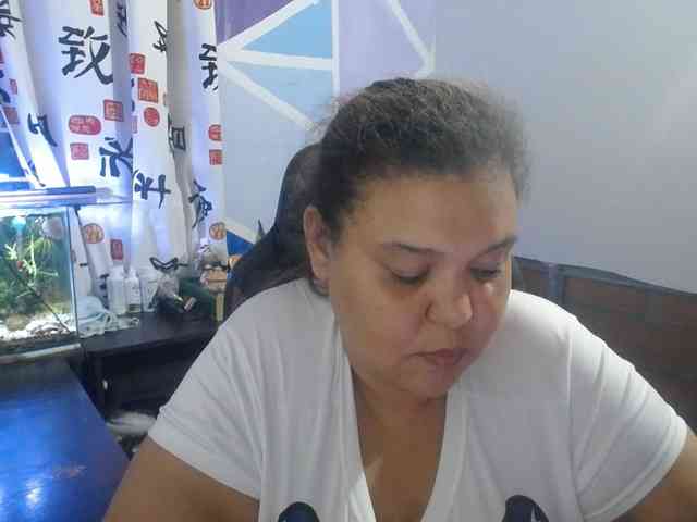 beautifulchubbyqueen webcam