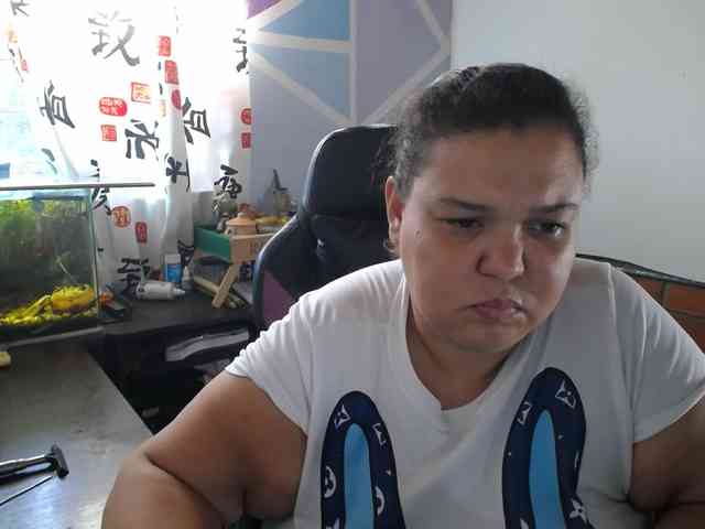 beautifulchubbyqueen webcam