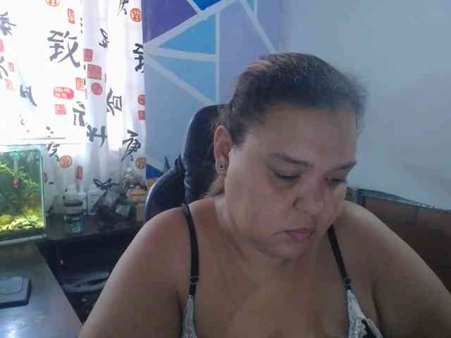beautifulchubbyqueen webcam