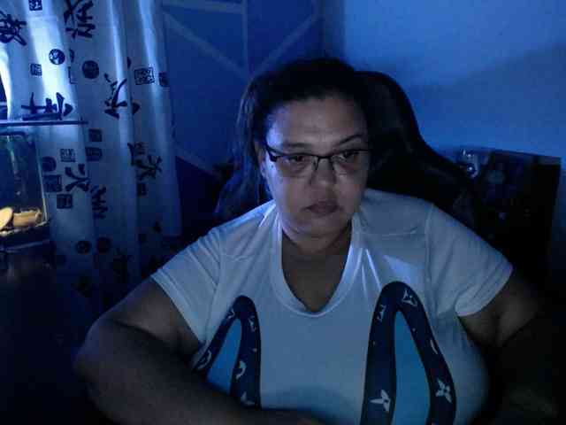 beautifulchubbyqueen webcam