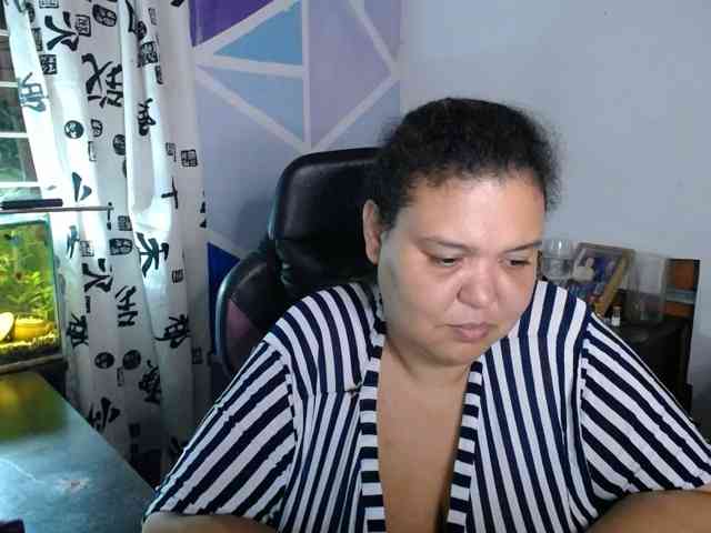beautifulchubbyqueen webcam