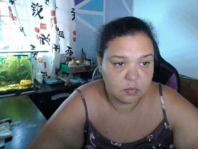 beautifulchubbyqueen webcam