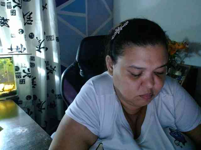 beautifulchubbyqueen webcam