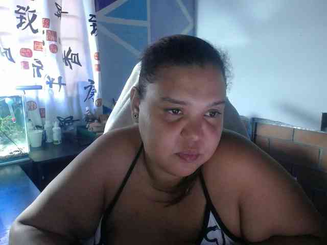 beautifulchubbyqueen webcam