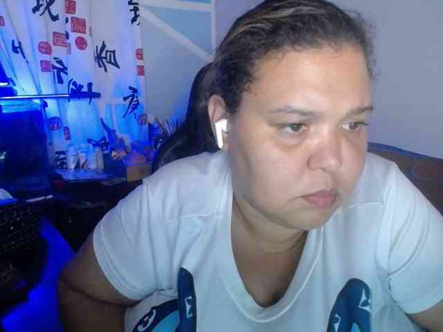beautifulchubbyqueen webcam