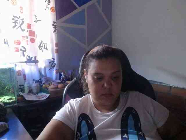 beautifulchubbyqueen webcam