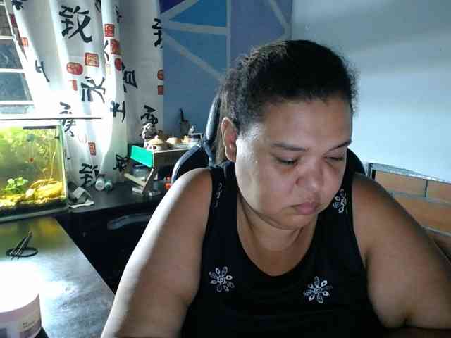beautifulchubbyqueen webcam