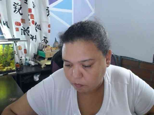 beautifulchubbyqueen webcam