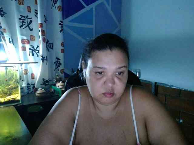 beautifulchubbyqueen webcam