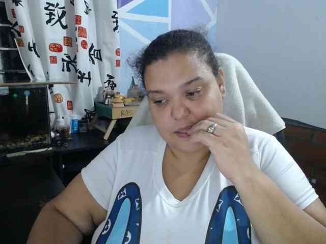 beautifulchubbyqueen webcam