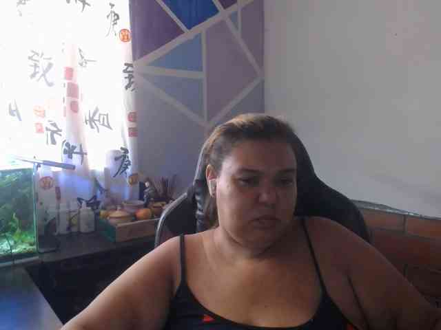 beautifulchubbyqueen webcam