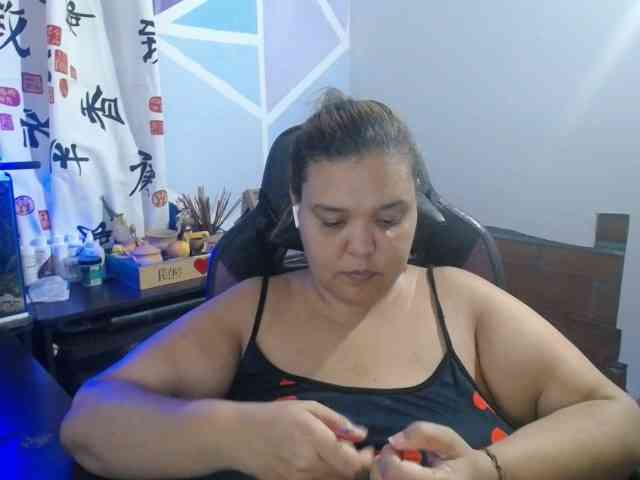 beautifulchubbyqueen webcam