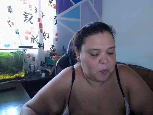 beautifulchubbyqueen webcam