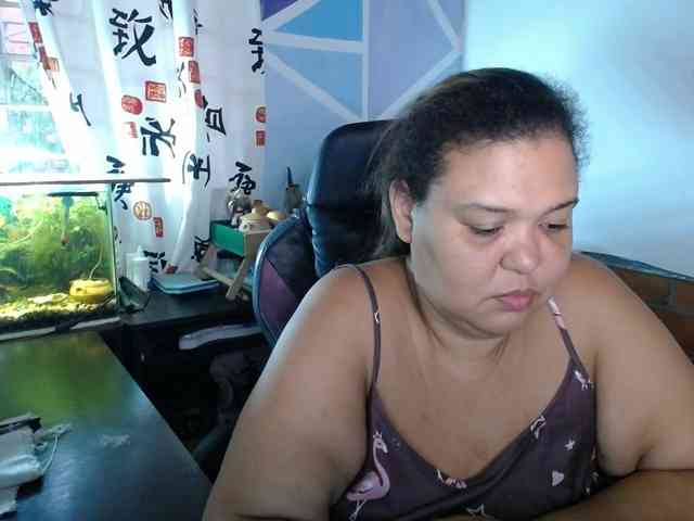 beautifulchubbyqueen webcam