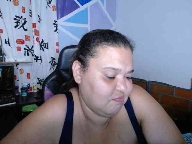 beautifulchubbyqueen webcam