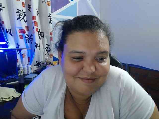 beautifulchubbyqueen webcam
