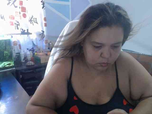 beautifulchubbyqueen webcam