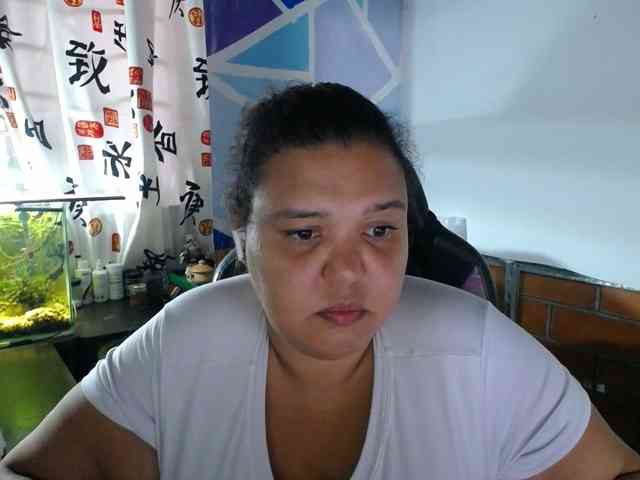 beautifulchubbyqueen webcam