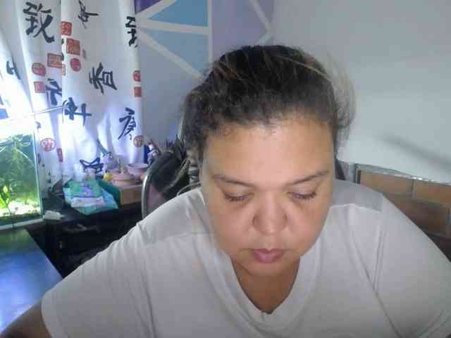 beautifulchubbyqueen webcam