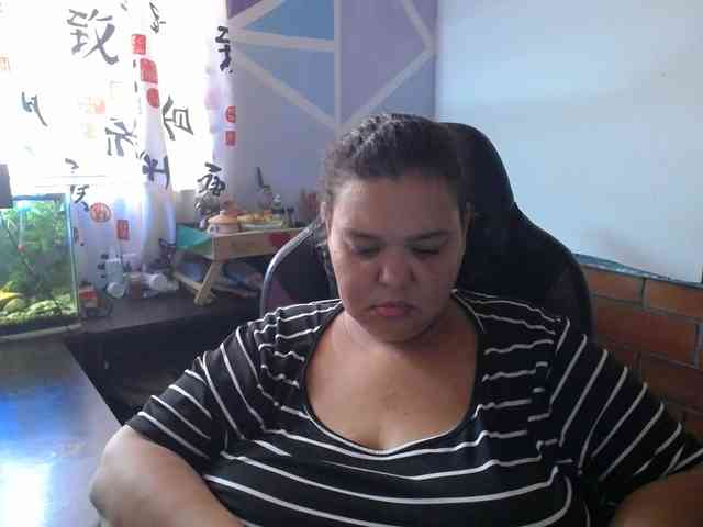 beautifulchubbyqueen webcam