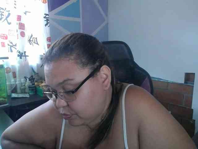 beautifulchubbyqueen webcam