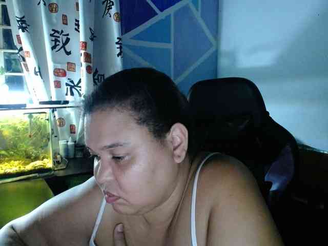 beautifulchubbyqueen webcam